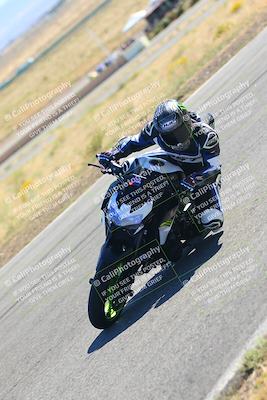 media/Oct-15-2023-TrackXperience (Sun) [[85198ff50b]]/Group 2/session 4 turn 3/